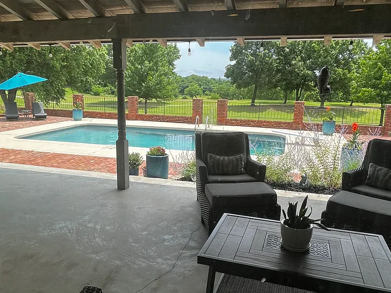 523 Fairway Dr — Photo 16