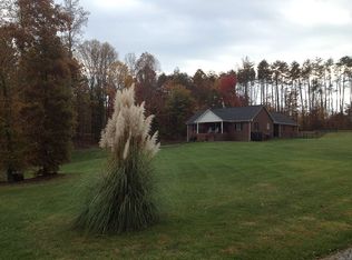 137 Noiram Dr, Pilot Mtn, NC 27041