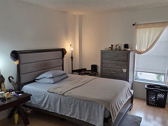 2nd image of 4152 Inverrary Drive #310