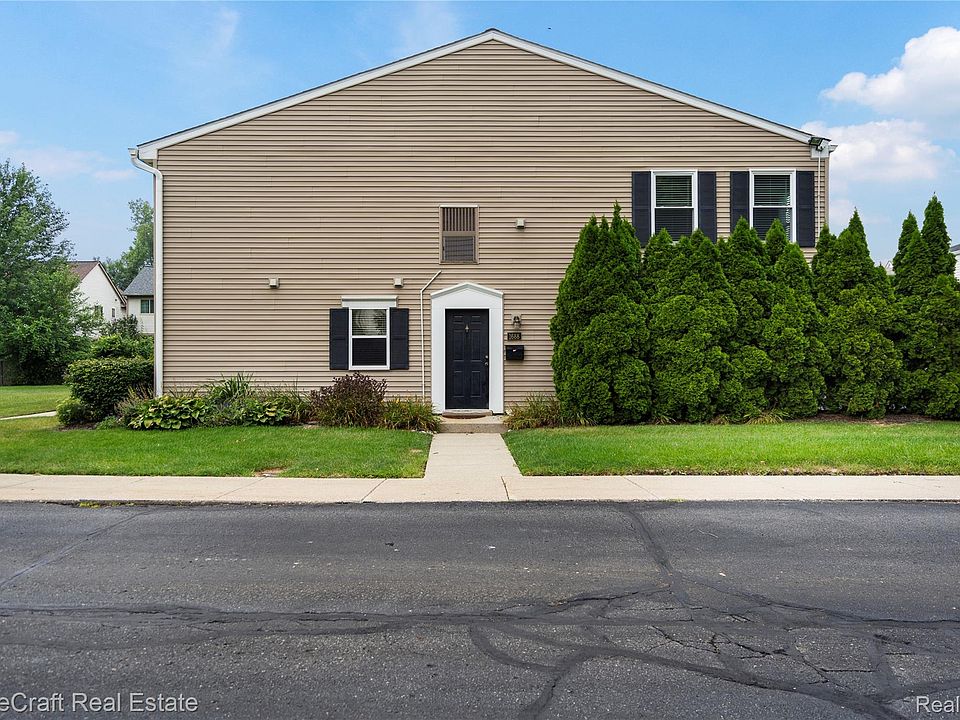 1st image of 1688 Orchard Dr