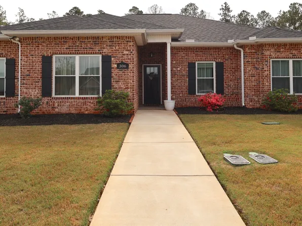 306 Charles Gray Blvd, Perry, GA 31069