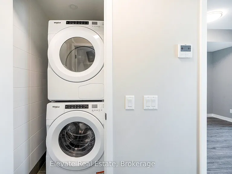 31 Huron St #405 — Photo 32