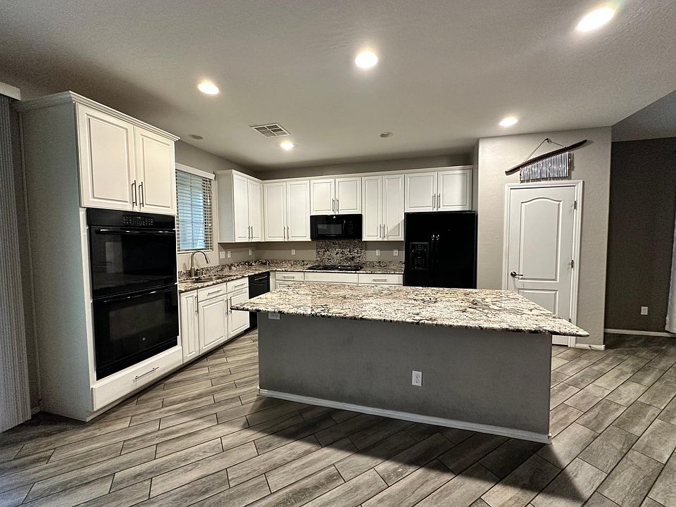 1st image of 10166 White Mulberry Dr
