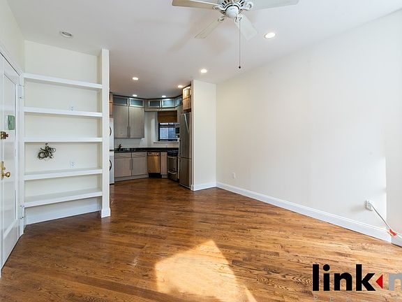 4th image of 3 W 122nd St #2BB