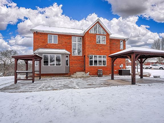 5th image of 38 Yaples Orchard Dr
