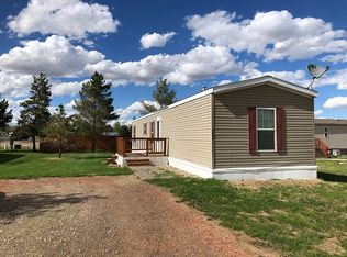 587 Palomino Ln, Dickinson, ND 58601