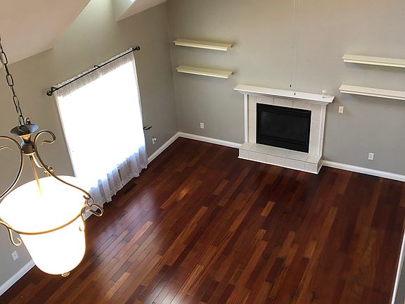 2 story ceiling