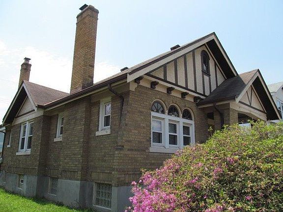 3rd image of 1811 Dalewood Pl