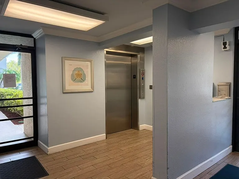 1324 Pasadena Ave S #206 — Photo 38