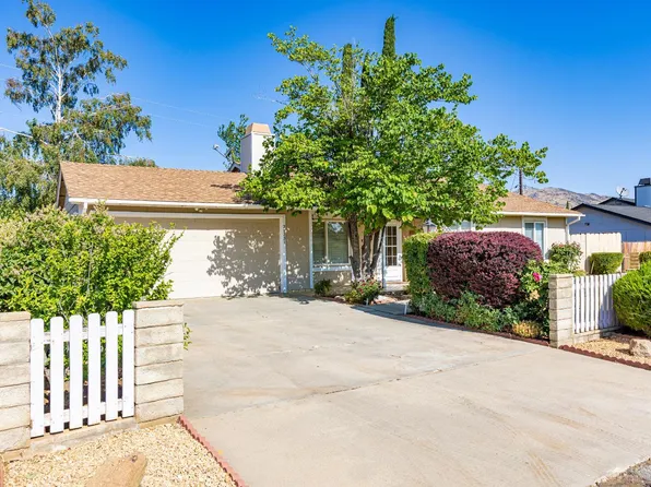 21231 Santa Barbara Dr, Tehachapi, CA 93561