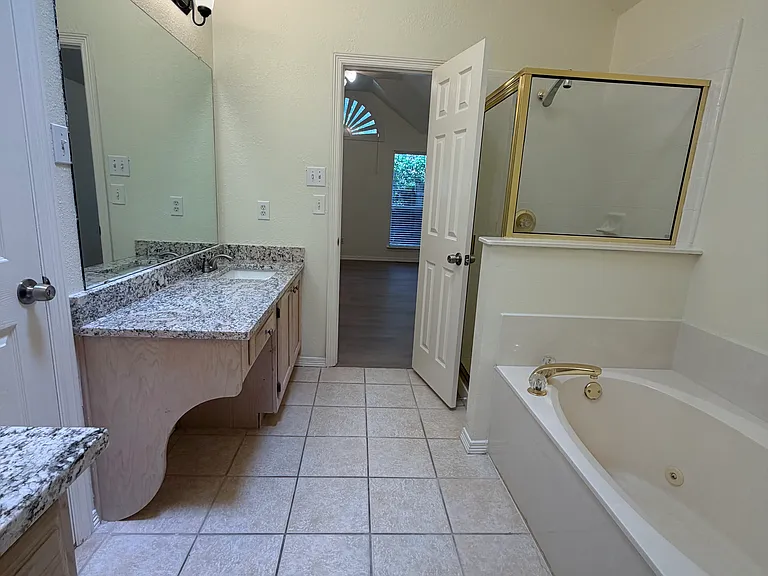 1809 Bachman Ct — Photo 8