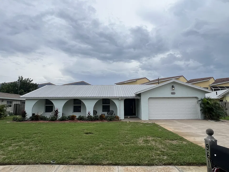 961 Golden Beach Blvd