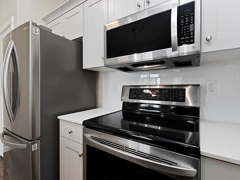 The Summit Apartments — Photo 50