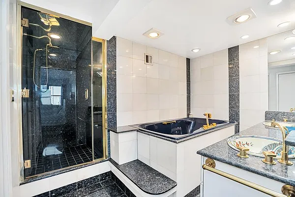 Sold by Douglas Elliman | media 8