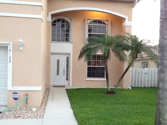 5th image of 19122 NW 12th Ct