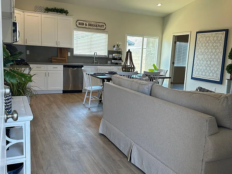 8608 Frankie Lou St #B — Photo 25