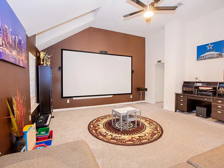 8335 Richmond Ct — Photo 13