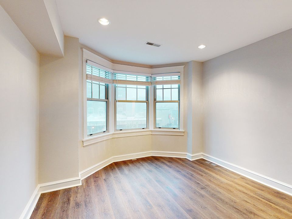 Dining/Living room
