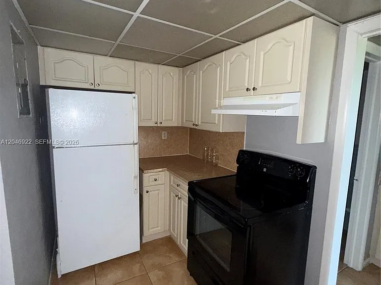 6960 Miami Gardens Dr #2-431A — Photo 8