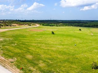 35 La Cresta Ln, Mineral Wells, TX 76067