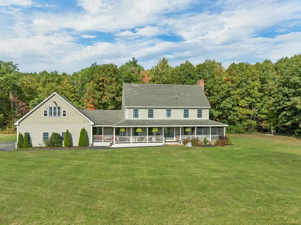 35 Quinns Field, Rochester, NH 03867