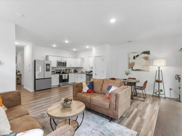 2040 Trailside Dr, Durham, NC 27704