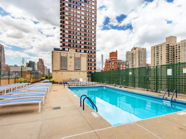 370 East 76th Street image 8 of 9