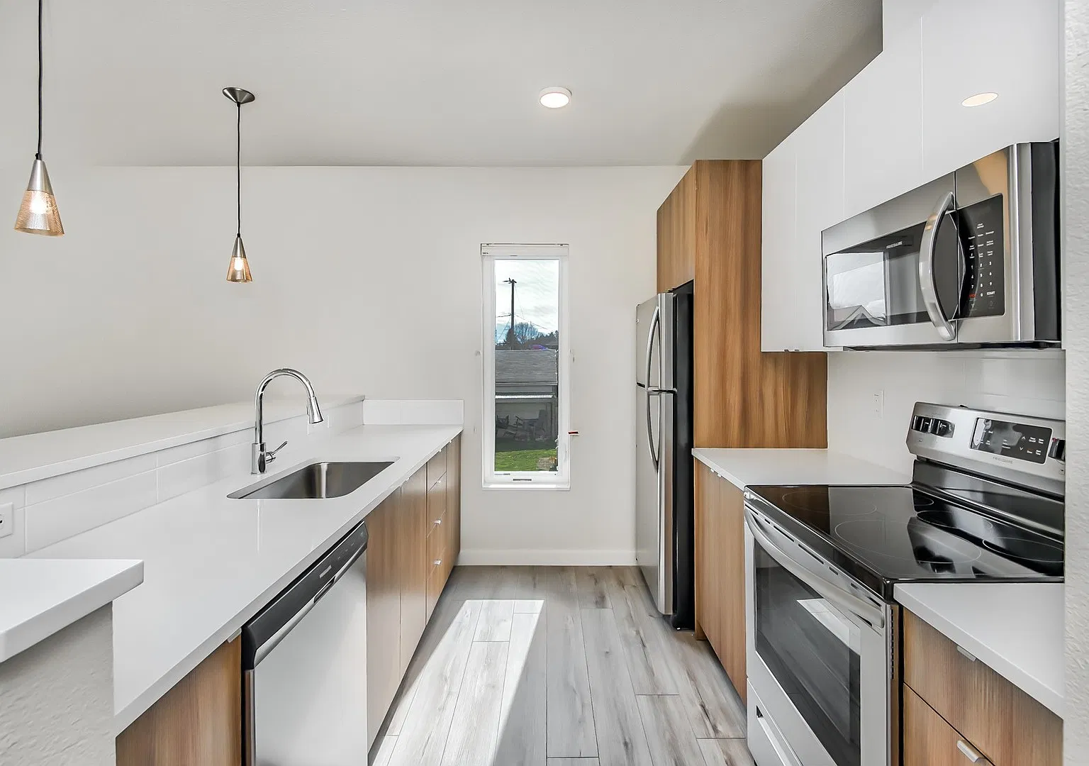 Harney — Photo 1