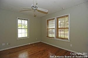 4th image of 403 Curtiss Ave