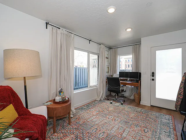 723 N 300 W — Photo 5