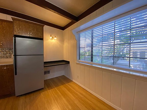 5th image of 735 Island Ct