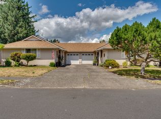 927 SW 27th Cir, Troutdale, OR 97060