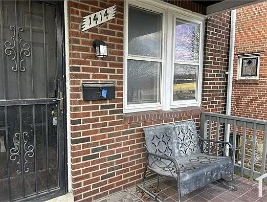 5 bed, 1600 sqft, $2,650 — Photo 3