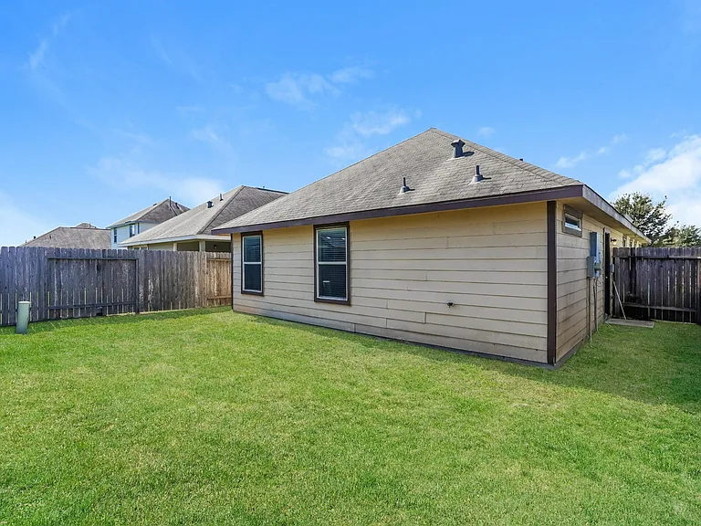 5462 Plantation Forest Dr — Photo 9