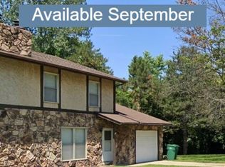 603 Ganim Dr, Shiloh, IL 62221