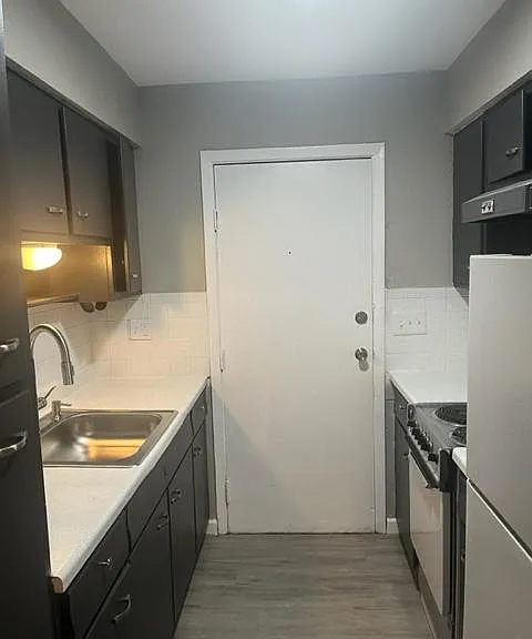3410 Harrison St #15 — Photo 4