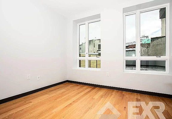 5th image of 275 Metropolitan Ave #2L