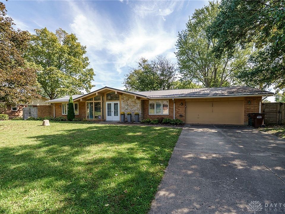 1st image of 2362 Banyon Dr