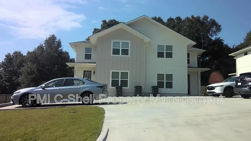3 bed, 3.5 bath, 1728 sqft, $2,395 — Photo 1