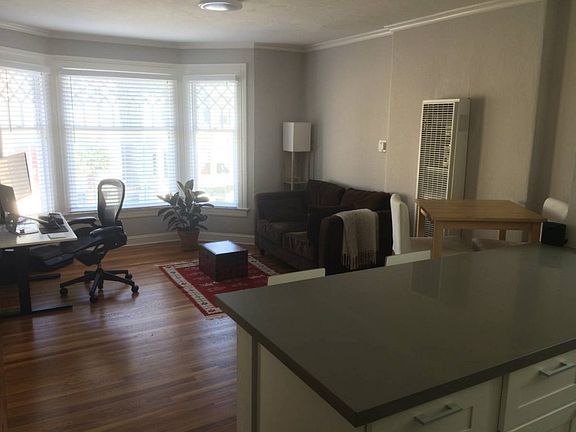 2nd image of 515 Shrader St APT 3