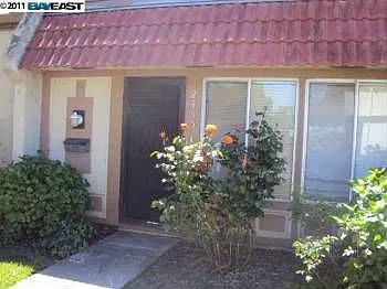 2455 Oliver Dr photo 1