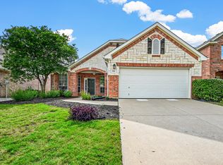 1711 Peregrine Dr, Corinth, TX 76210