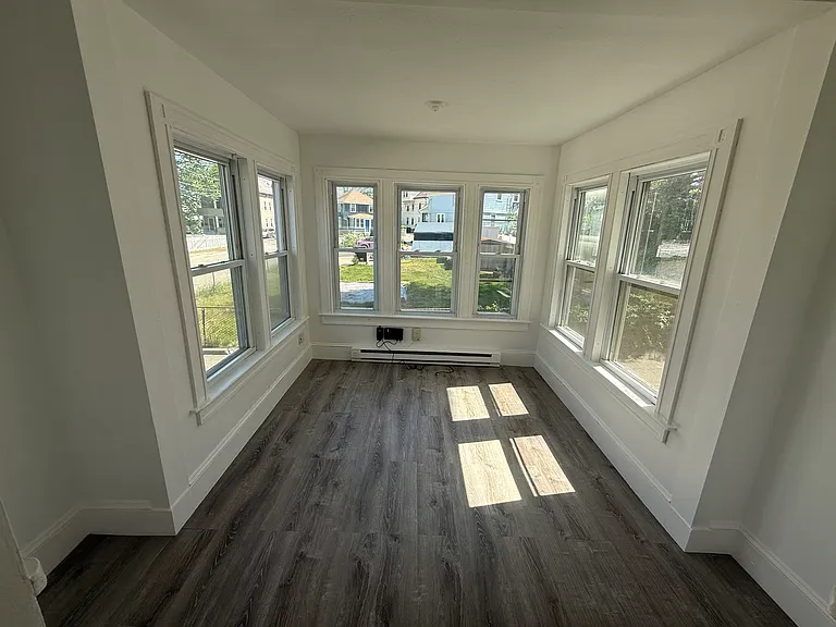  34 Franklin St 2ndflr 1b/1b Hwincluded Hardwoods Freshpaint Petsok — Photo 8