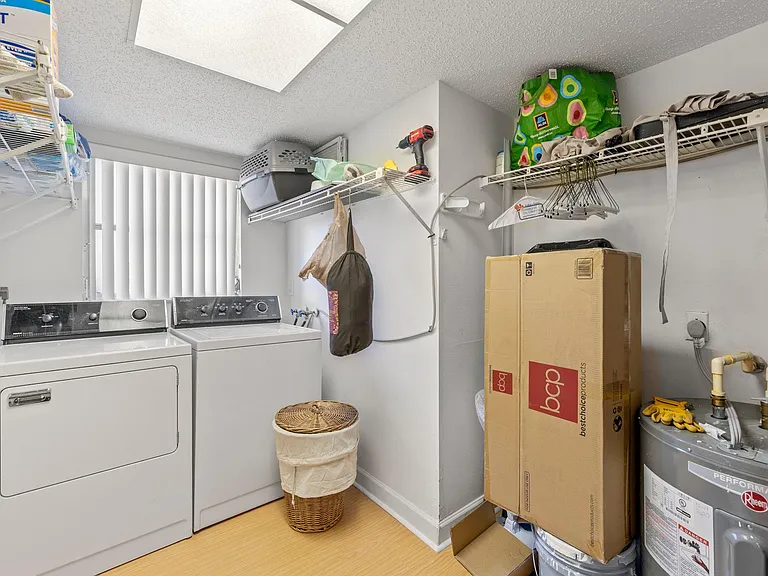 1265 SE 8th St #1 — Photo 19