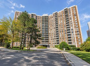 10 Edgecliff Golfway #603, Toronto, ON M3C3A3