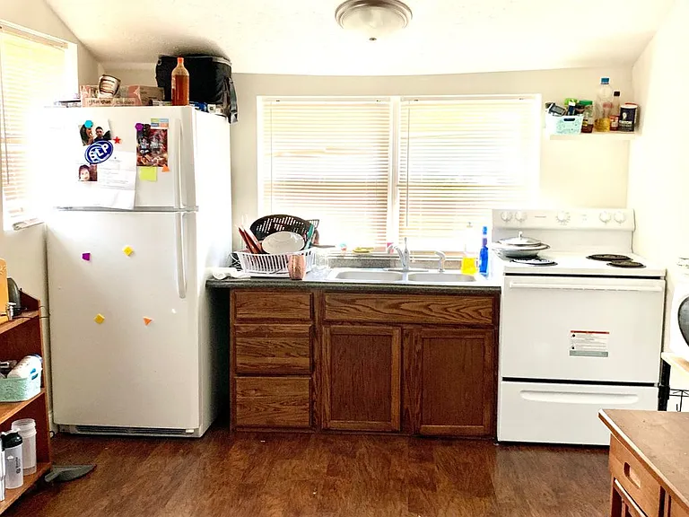 725 S Walnut St #1 — Photo 4