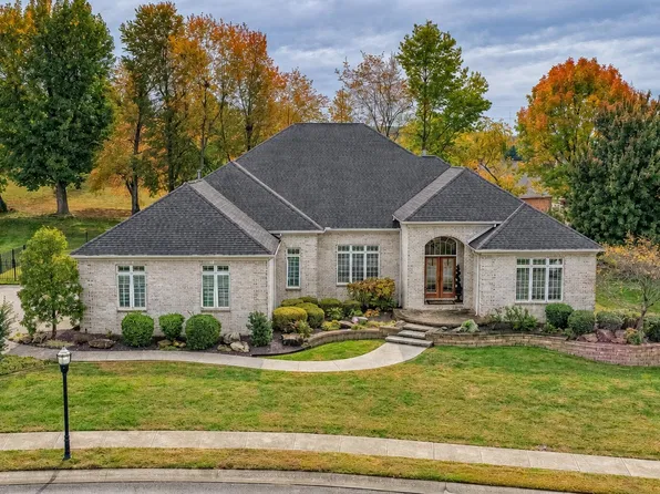 10070 Stonecreek Cir, Newburgh, IN 47630