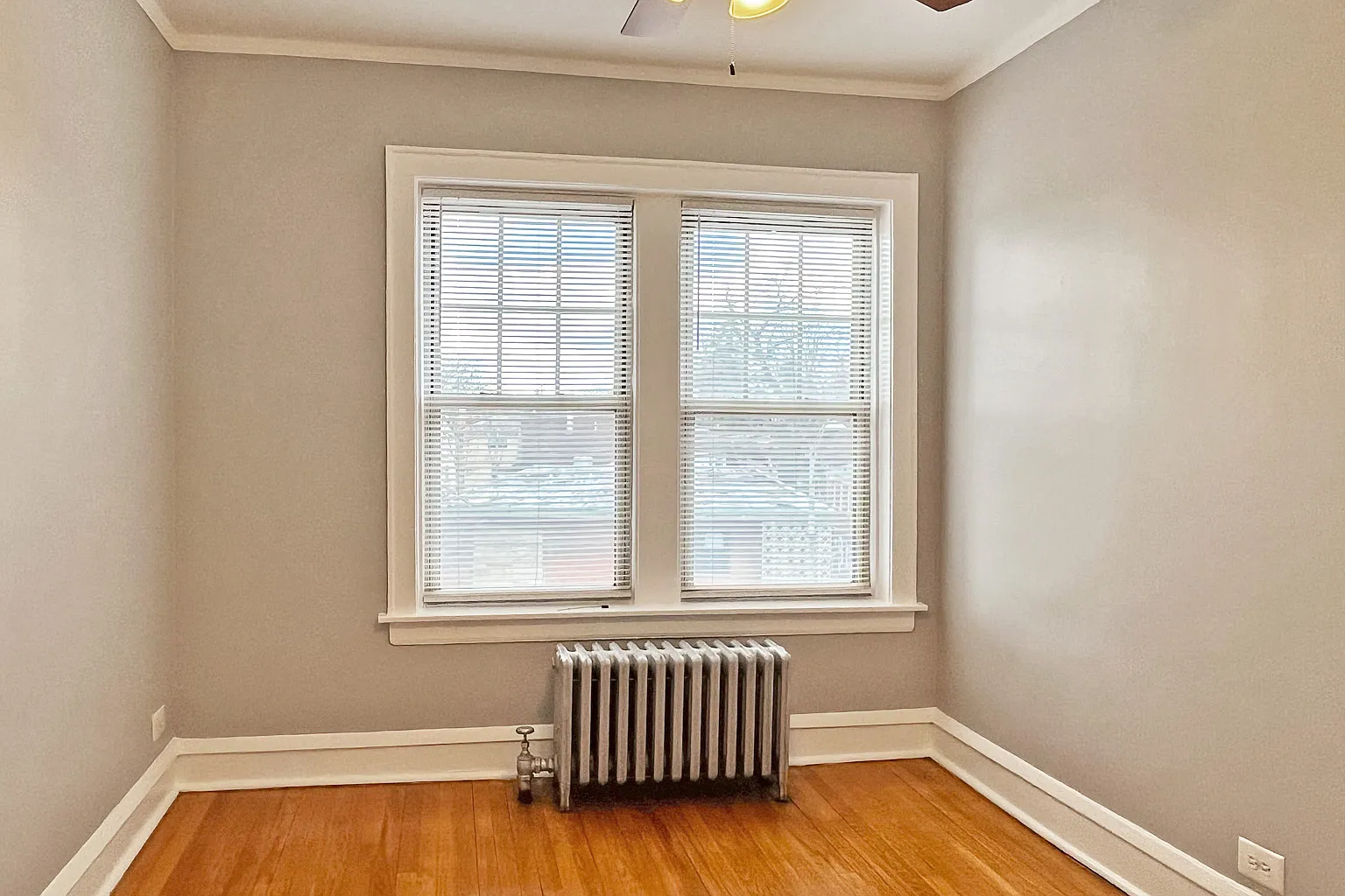 532 Des Plaines Ave. — Photo 4