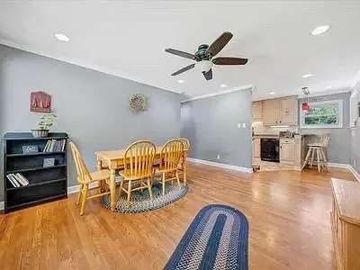 8339 Martins Creek Rd — Photo 4