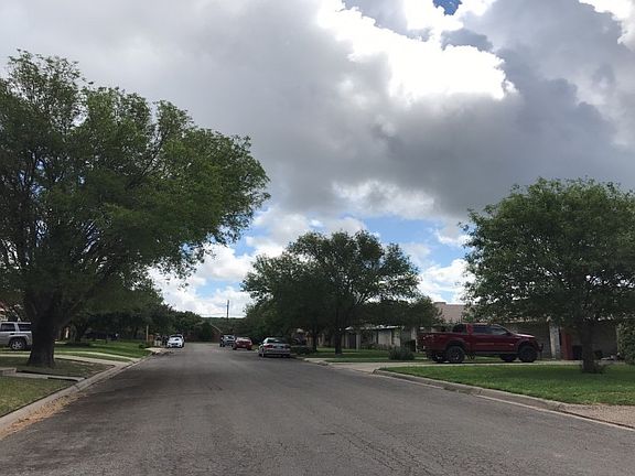 4th image of 2940 Big Lake Dr